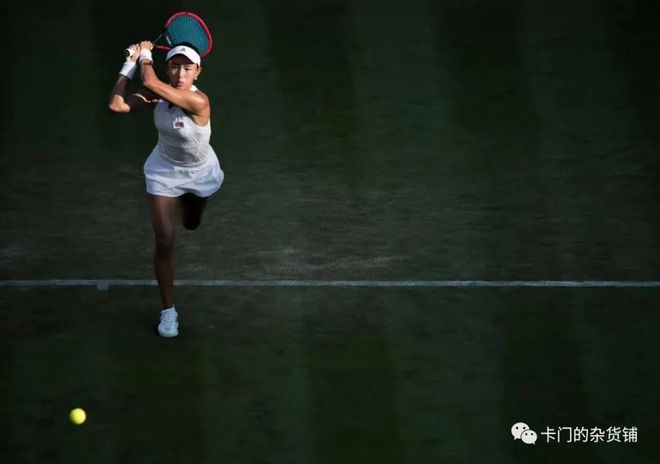 次故意踩踏 次故意踩踏