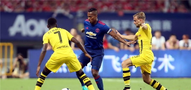 门将与后防 门将与后防