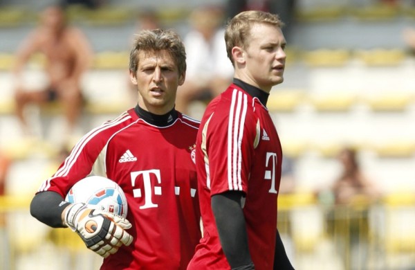 替补席上的 替补席上的