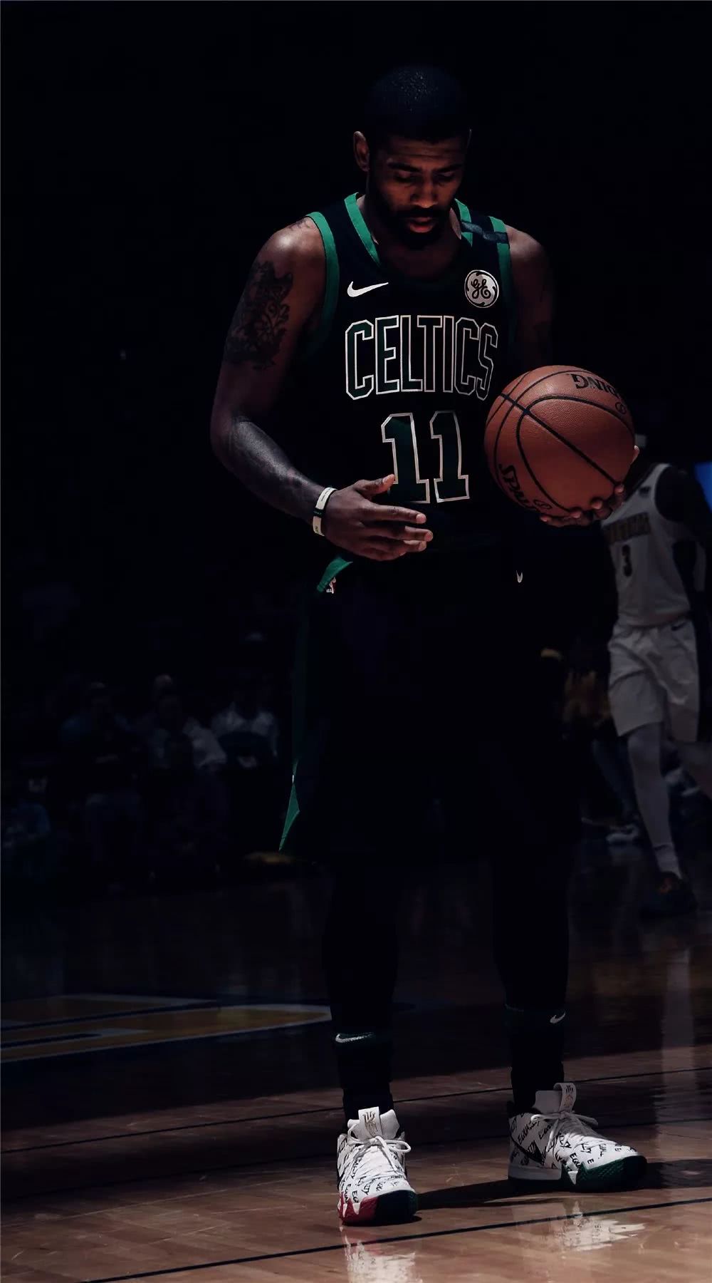 莱万特通过 莱万特通过